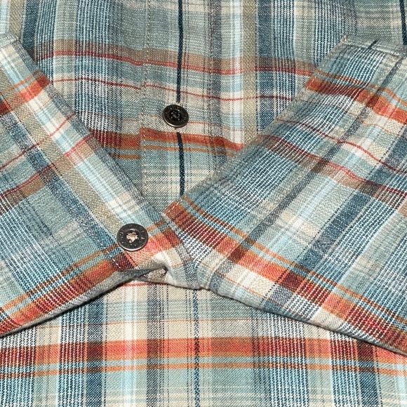 Like NEW Men’s Kühl Skorpio Button up, Linen Cotton Blend Shirt. Size Large - Picture 11 of 13